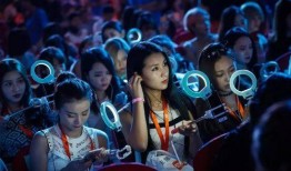 直播吃瓜事件网红,网红如何成为舆论焦点